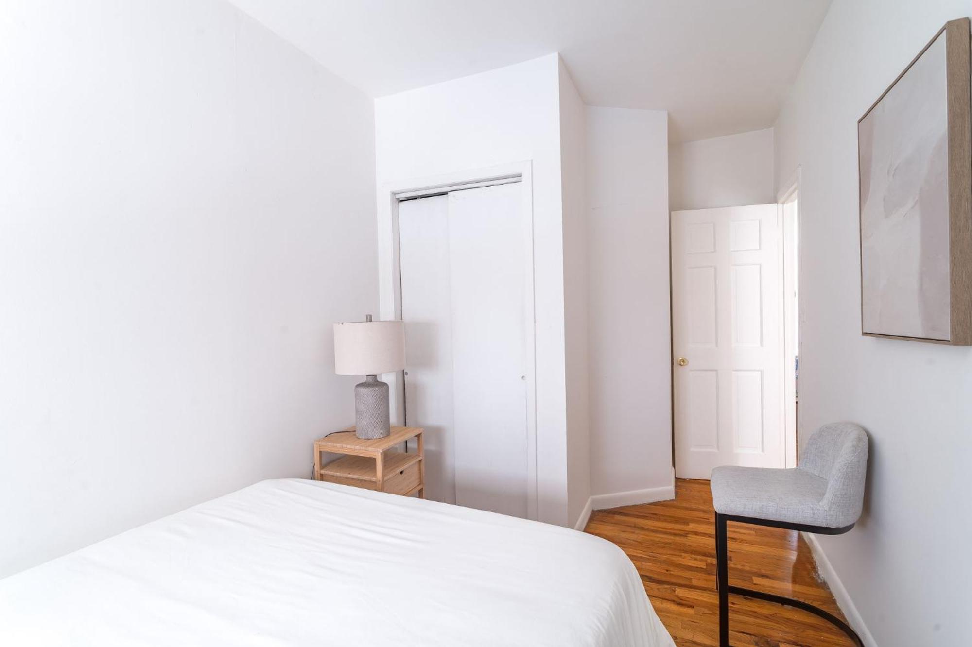 Bright 3br 1ba Retreat In Hells Kitchen Steps From Times Square Appartamento *